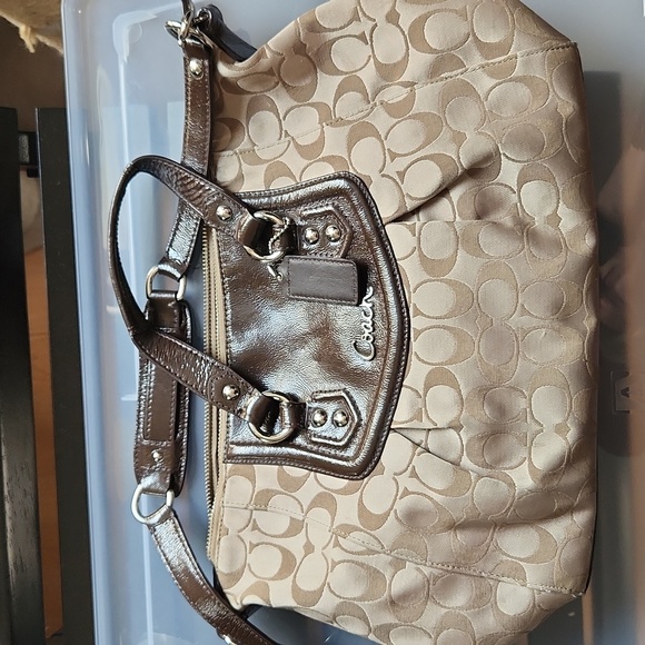 Coach shoulder bag - Picture 8 of 9